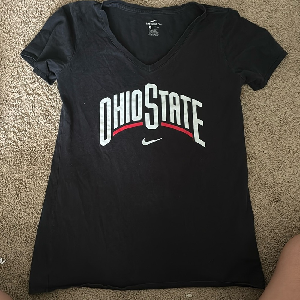 OHIO STATE Nike vneck short sleeve size small OSU